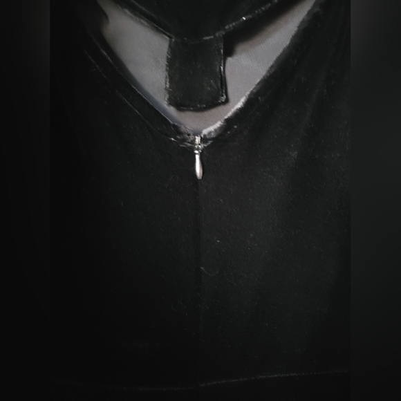 NY&CO New York & Company Mini Dress Black Velvet Slouch Weighted Front Sz. 10 - Picture 4 of 7